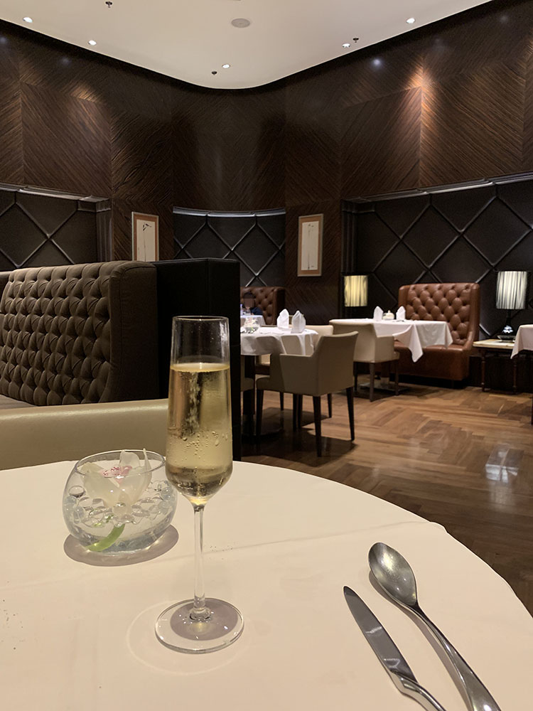 The Private Room夕食～シャンパン