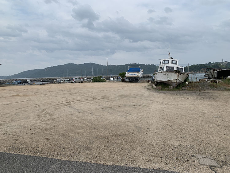 海辺の空き地