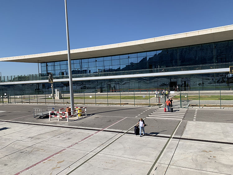 ターミナルの風景