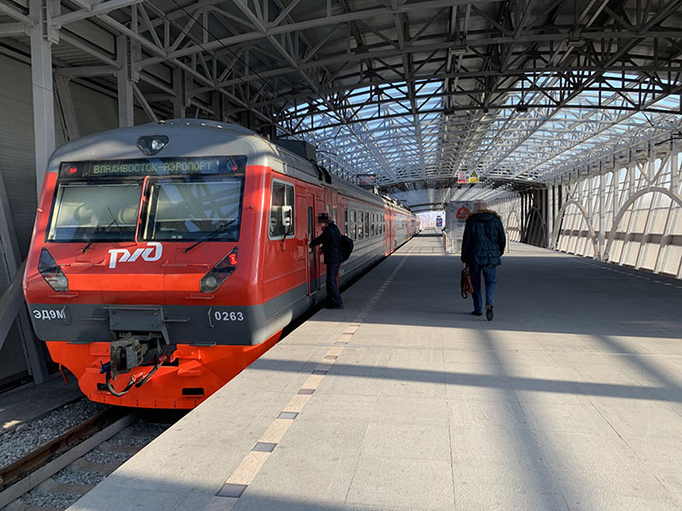 市内行きの電車