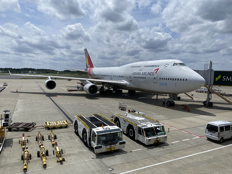 間近に見るジャンボ機